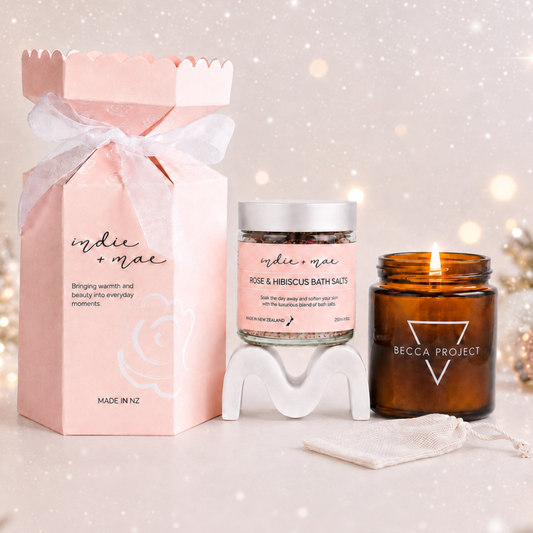 Indie + Mae Unwind Gift Set alternative product view